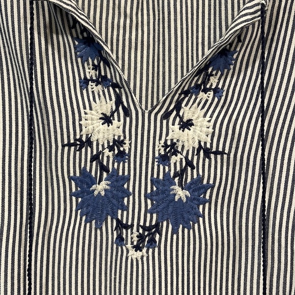 Old Navy top XL - Picture 3 of 6